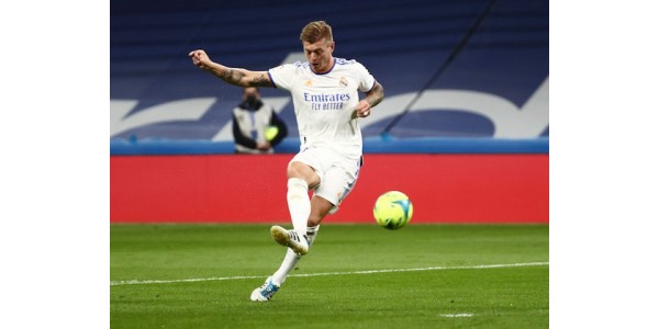 Toni Kroos holder den originale fotballideen på hjertet